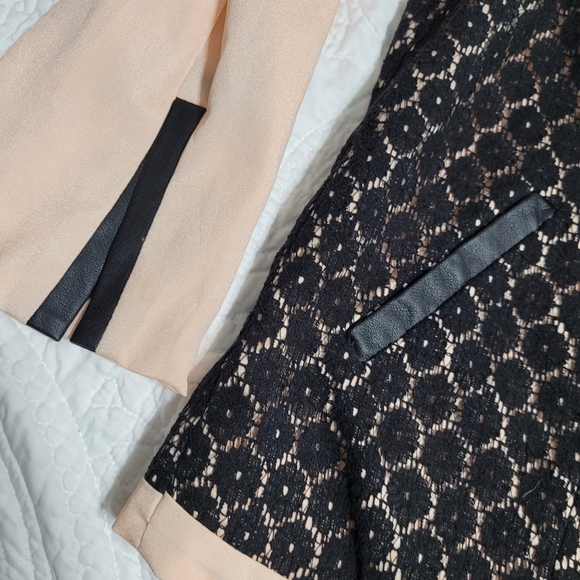 Jacket Gibson Latimer XL, nudish pink with black lace print and silk inside. - Picture 5 of 6